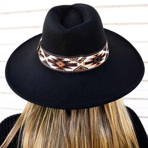 Black Felt Women's Hat - Picture 2 of 2